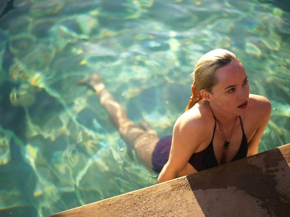 a-bigger-splash-swimming-pool-scene
