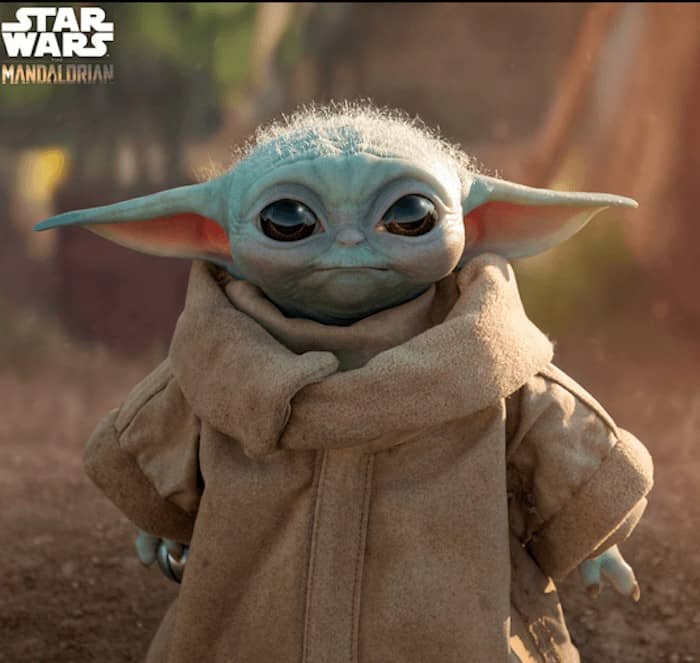 Baby Yoda Sideshow