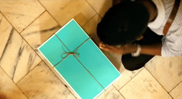 A mysterious package Spiral Movie