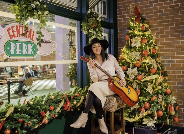 Central Perk FriendsFestive