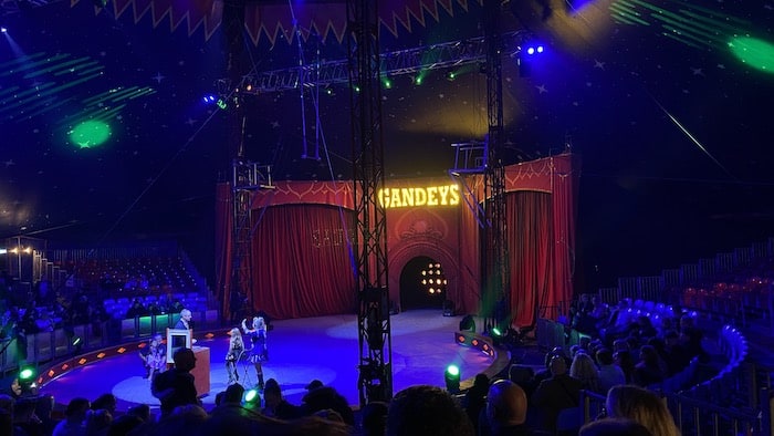 Gandeys Circus Interior