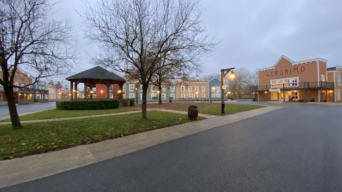 Hotel Cheyenne Courtyard