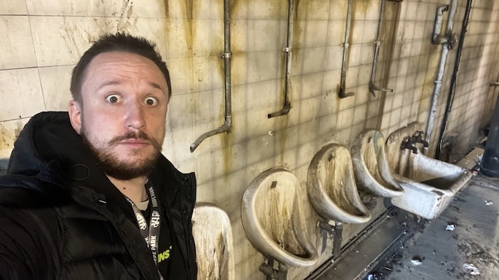 Poo Poo Saw Bathroom