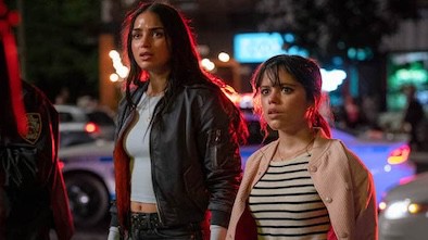 Melissa and Jenna Scream Exit