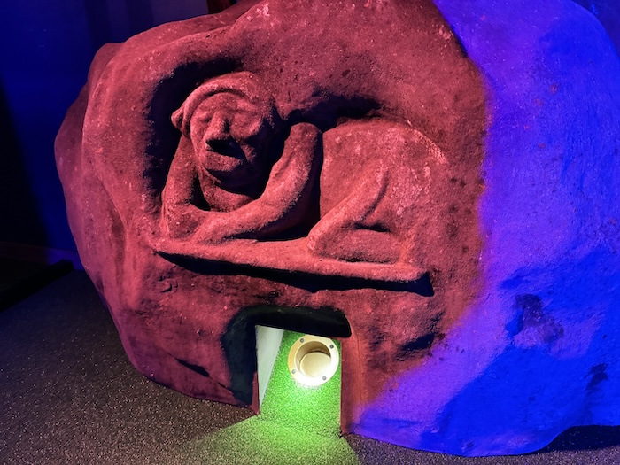 Hole in Wand Chester