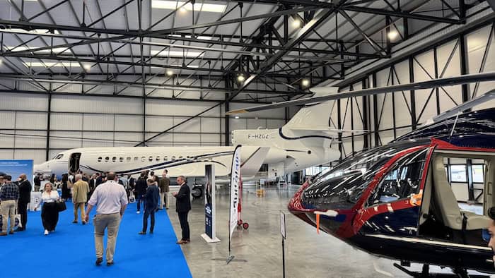dassault falcon 8x indoor