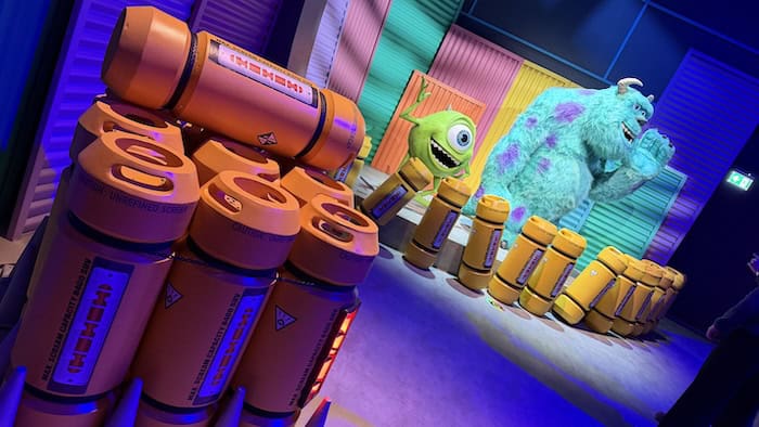 Mike and Sully Mundo Pixar