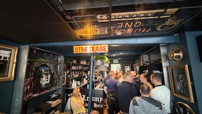 Lemmy Bar
