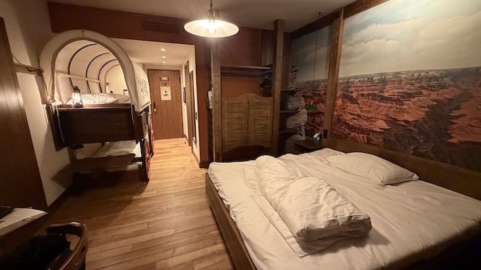 Riverside Western Lodge-Zimmer